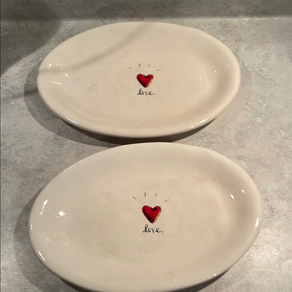 Magenta (Rae Dunn Line) Plates